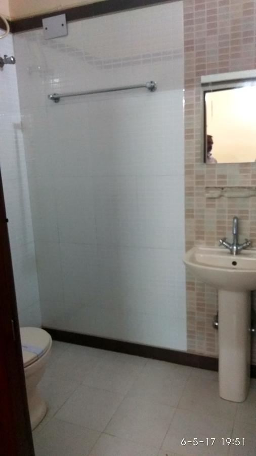 Hotel Varsa Dibrugarh Ngoại thất bức ảnh