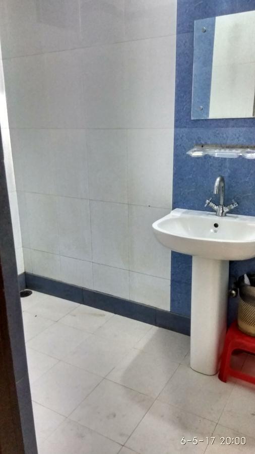 Hotel Varsa Dibrugarh Ngoại thất bức ảnh